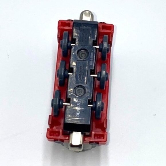 Dennis Thomas Train 2006Take Along Die Cast Engine Gray Red Black - Picture 6 of 6